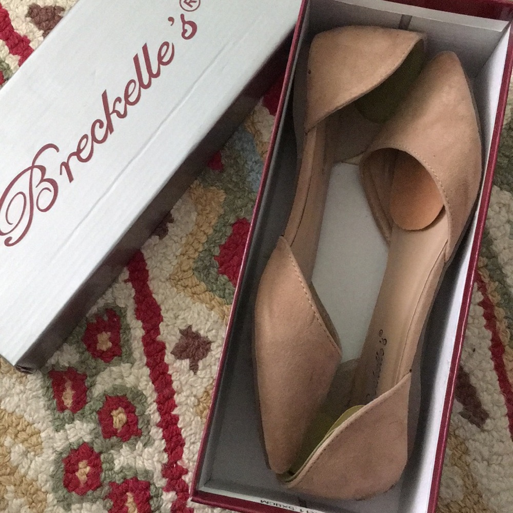 Nude Flats